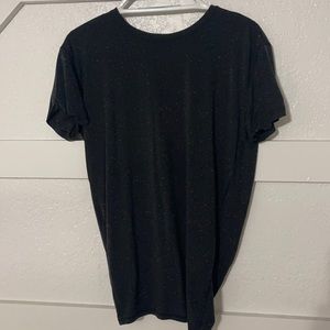 black with white specks & cute tie detail in the back lulu top